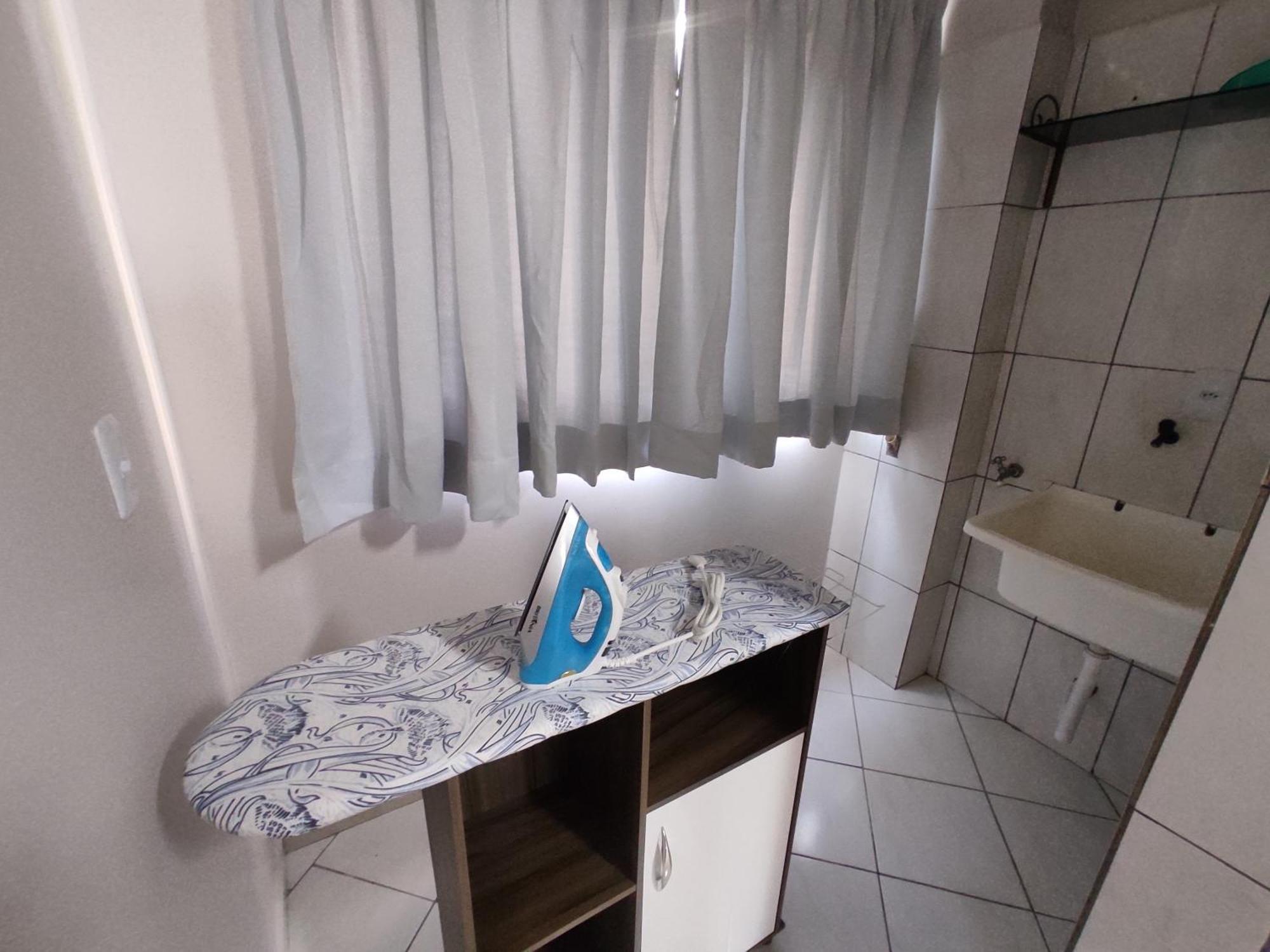 Com Mobilia Nova 302 Apartment *